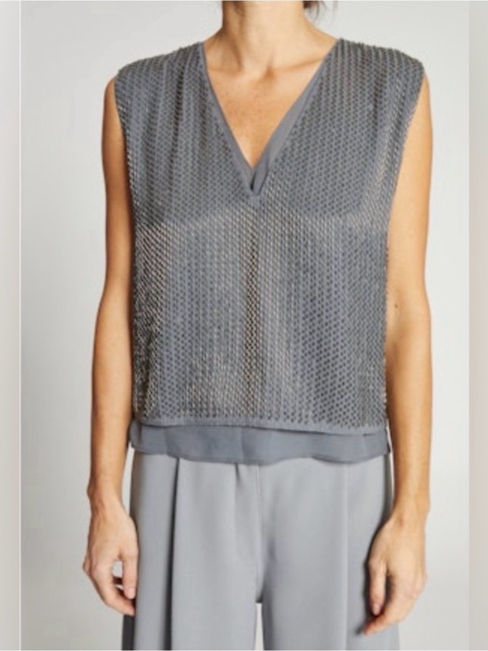 NEW Saint Art Gray Sleeveless V-Neck Knit Shell